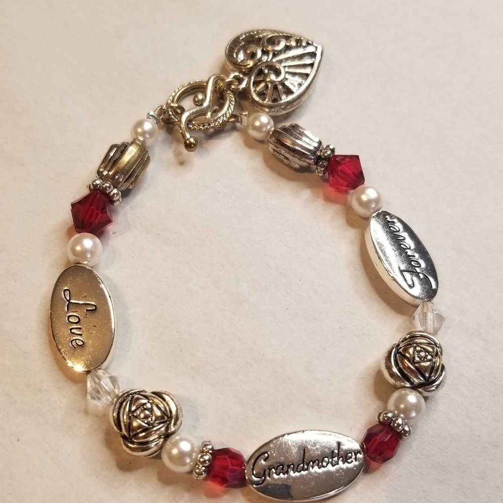 Love Grandmother Forever Toggle bracelet